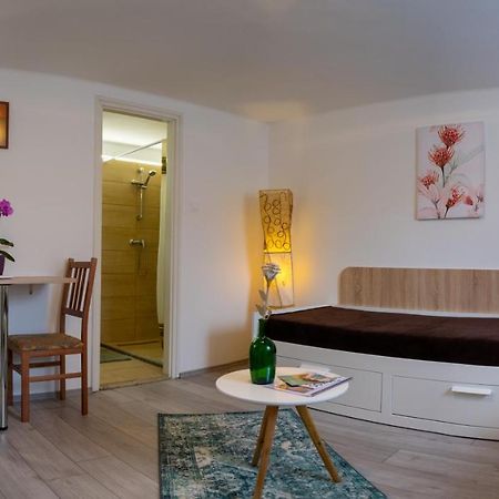 Silentium Garden Apartman Шарвар Екстер'єр фото