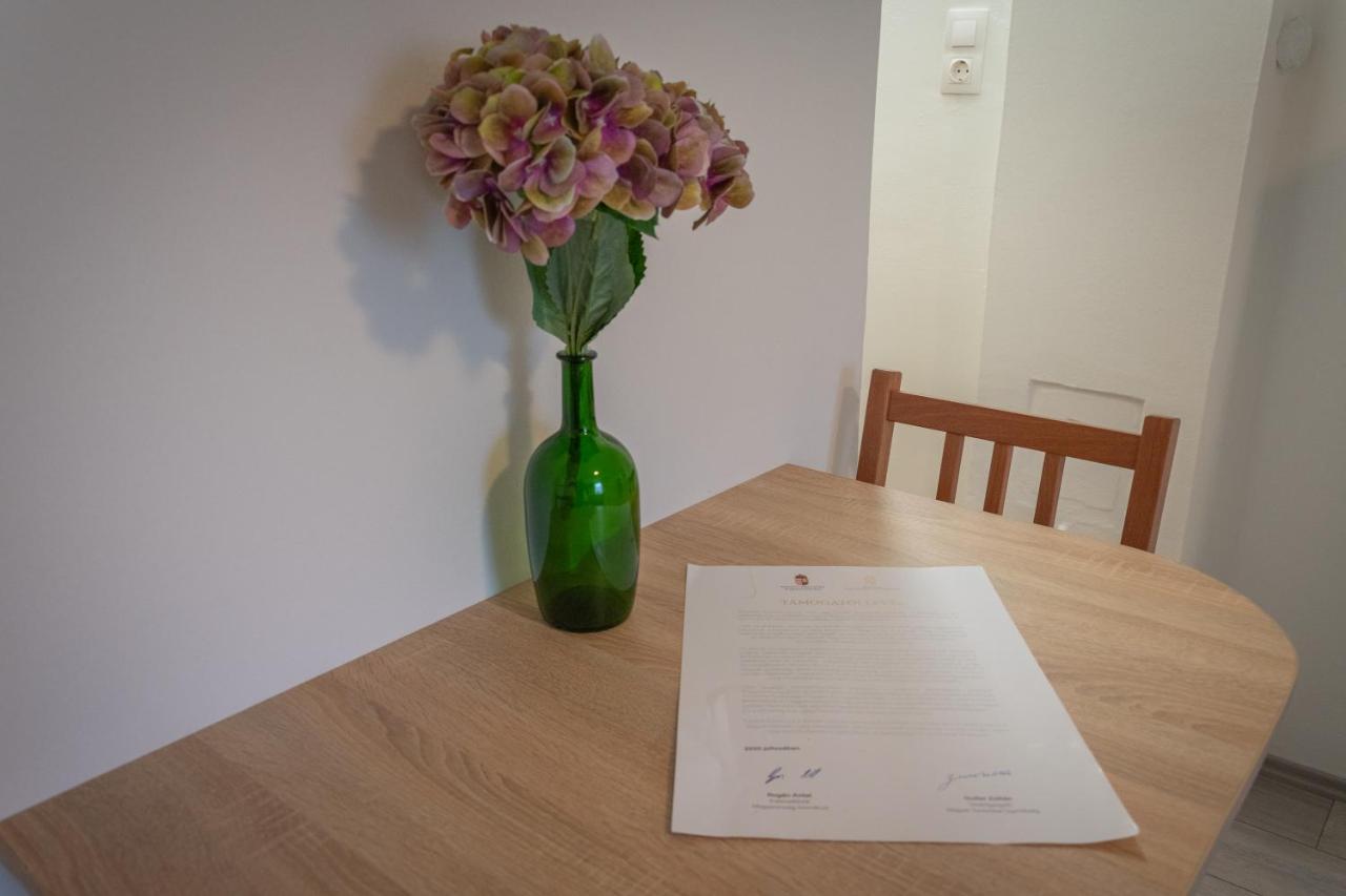 Silentium Garden Apartman Шарвар Екстер'єр фото
